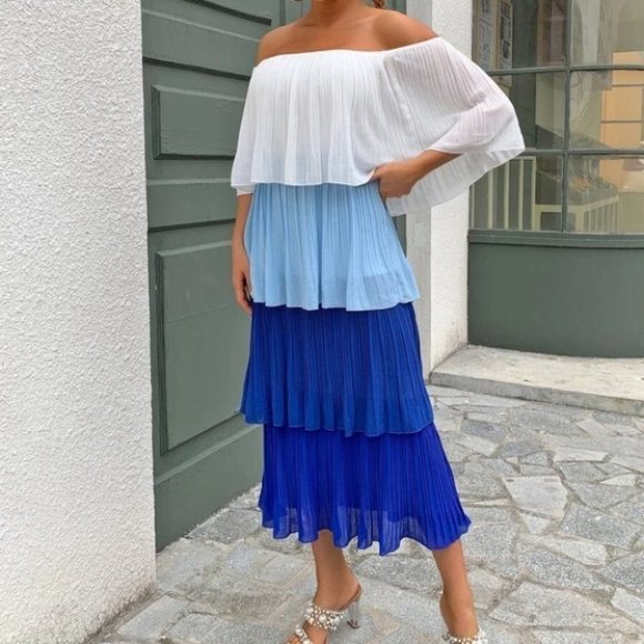 Chic Chiffon layered Pleated Flounce off shoulder Maxi Dress - Picture 4 of 6